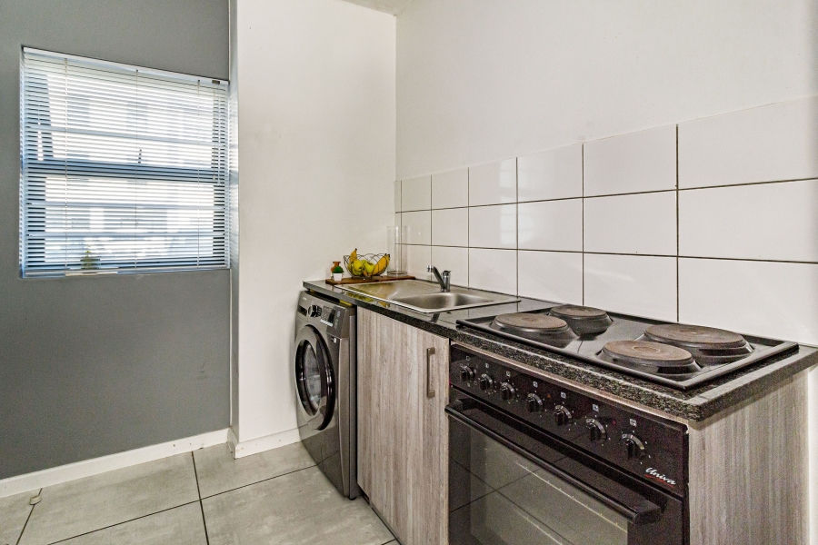 2 Bedroom Property for Sale in Aan de Wijnlanden Western Cape